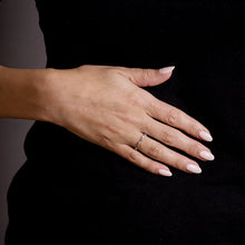 Load image into Gallery viewer, 14kt Gold 1/4 ct tw Ring F VS Diamonds