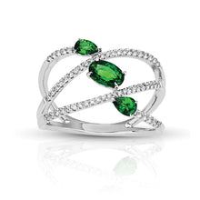 Load image into Gallery viewer, 14kt Gold 1/5 ct tw Ring F VS Diamonds Emerald Center
